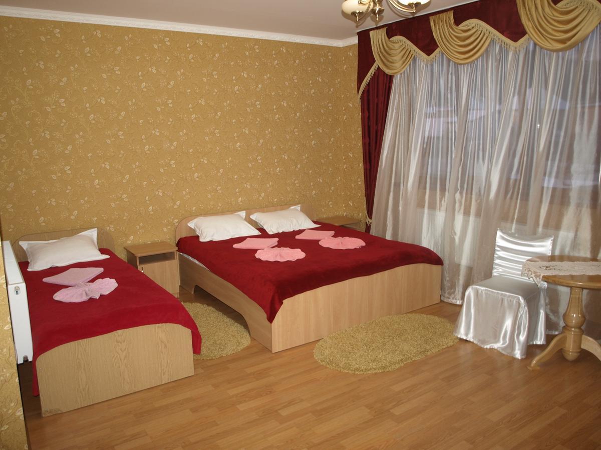 Mini-Hotel "Nord" Chynadiyovo Zewnętrze zdjęcie